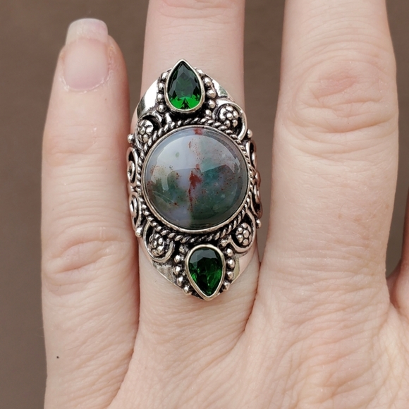New Bloodstone and Peridot 925 Silver Statement Ring. - Picture 15 of 16